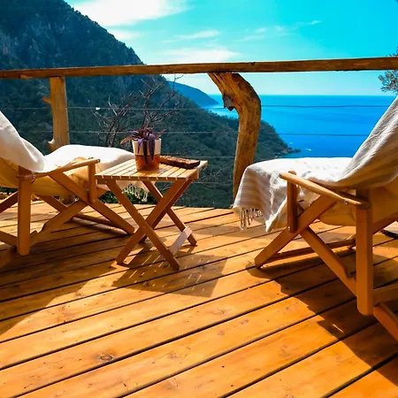 Villa Uzak Treehouse